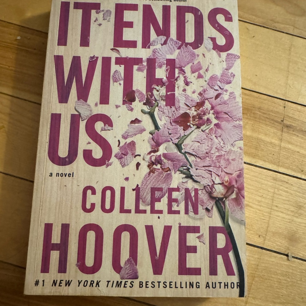 'It Ends With Us' Book - Pink Cover